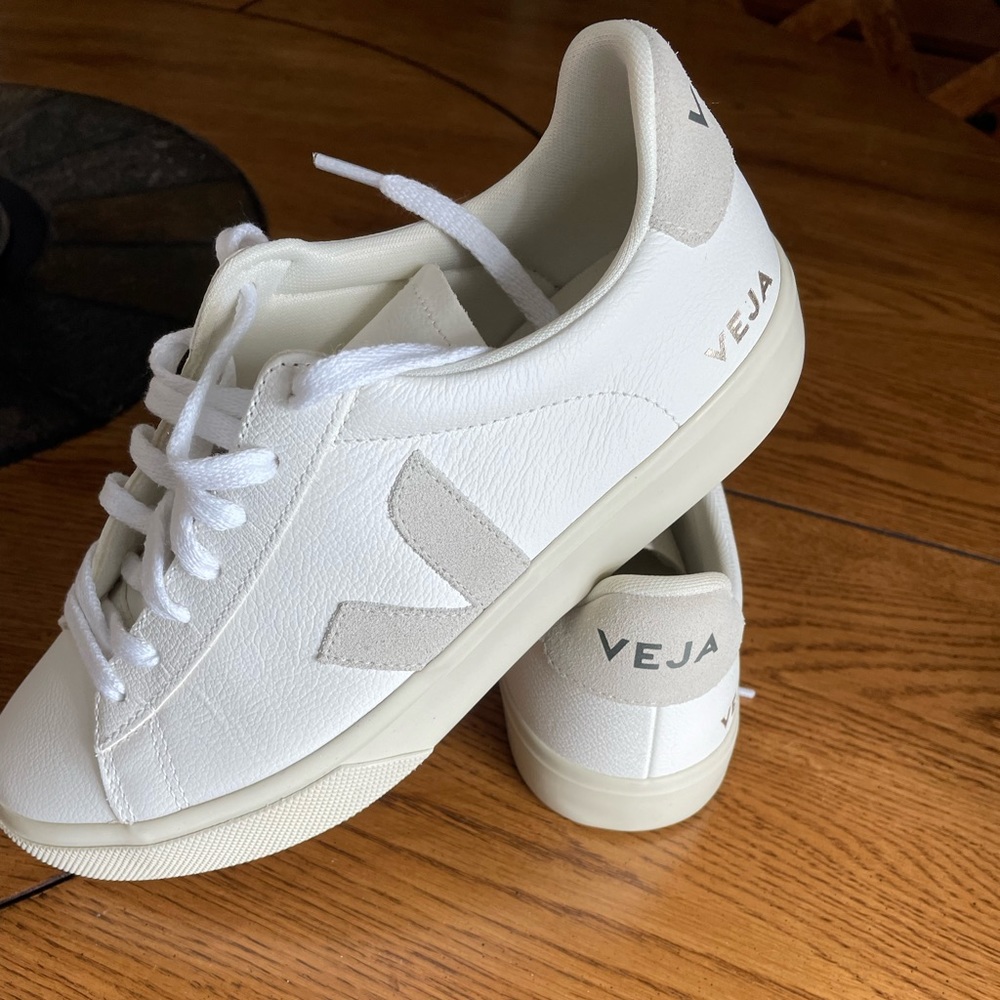 Veja campo leather and suede womens size 40 (9) New Never Worn